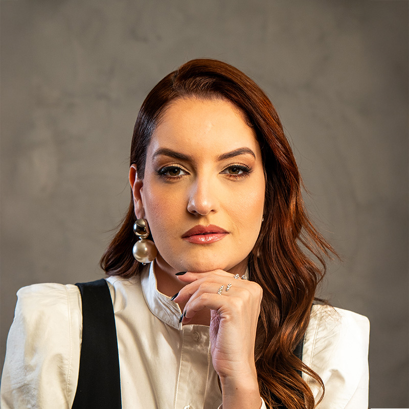 Alzira Vasconcelos — Palestrante de Vendas