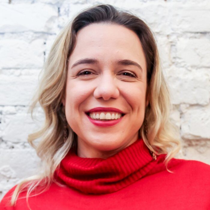 Carol Manciola — Palestrante de Vendas