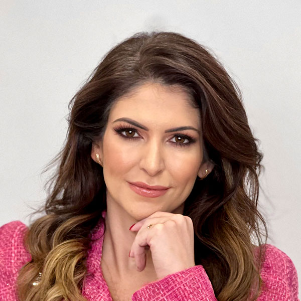 Carol Paiffer — Palestrante de Empreendedorismo