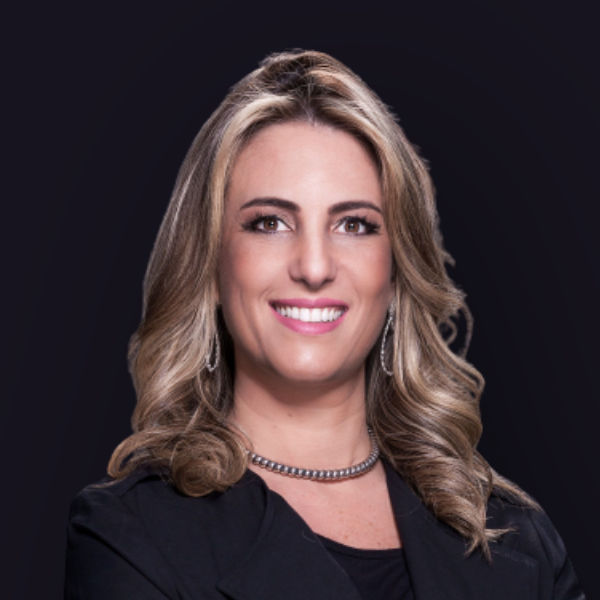 Carolina Dostal — Palestrante de Inovação