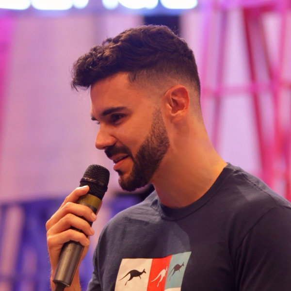 Cláudio Azevêdo — Palestrante de Vendas