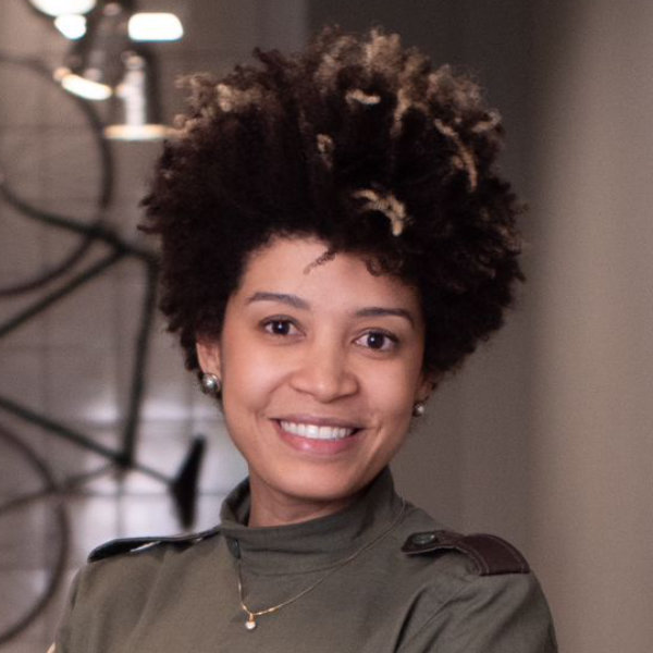 Fran Dias: Mulher Barbeira — Palestrante de Empreendedorismo