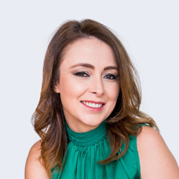 Gisele Paula — Palestrante de Atendimento