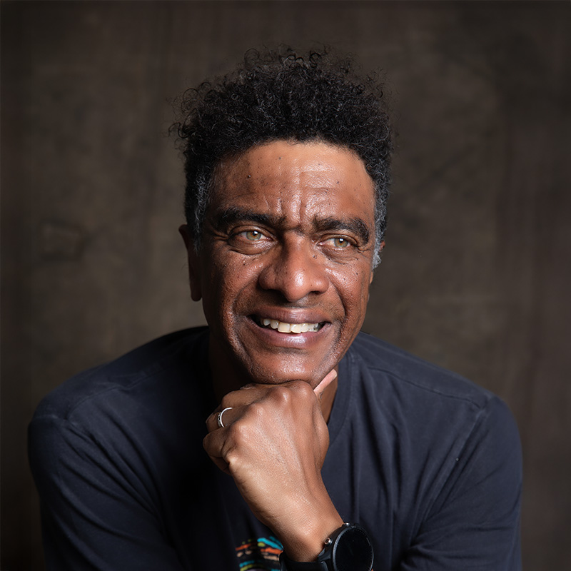 Helio de La Peña — Palestrante de Educacao