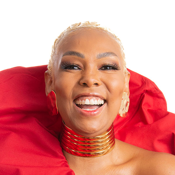 Nega Lora — Palestrante de Diversidade e Inclusão