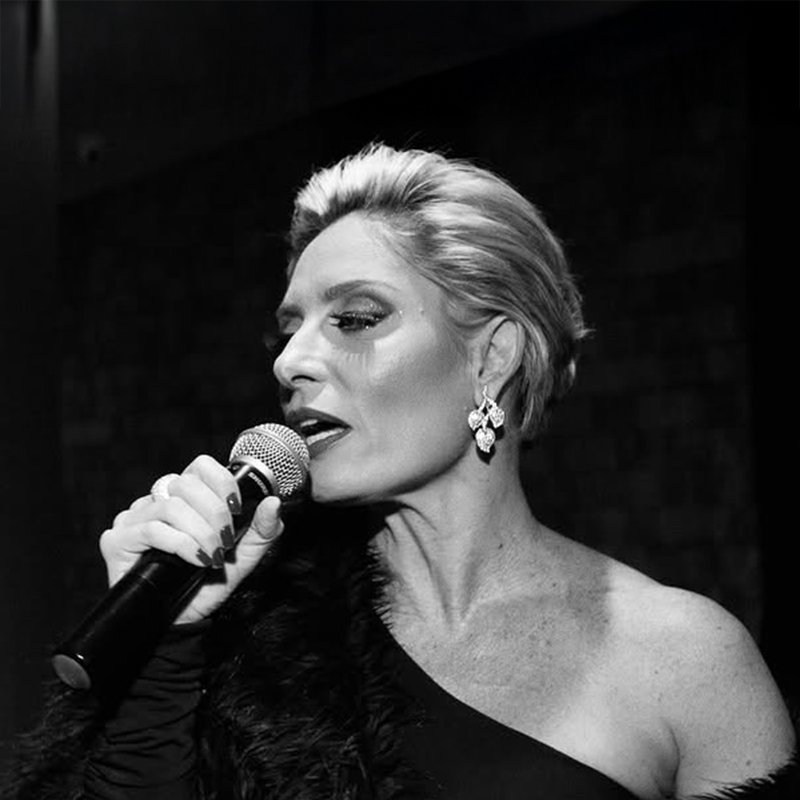 Renata Araújo — Palestrante de Motivação