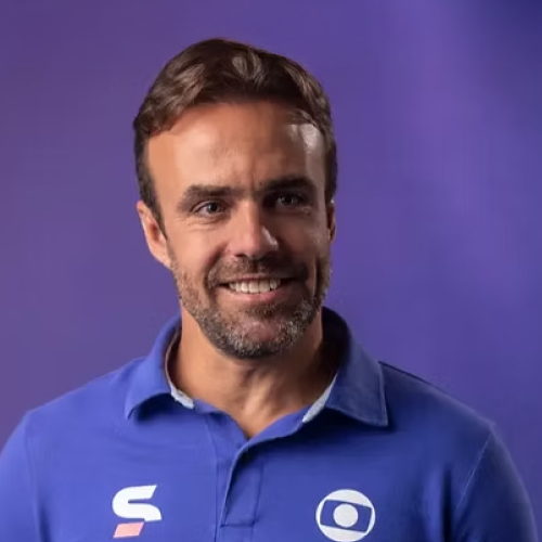 Roger Flores — Palestrante de Comunicação