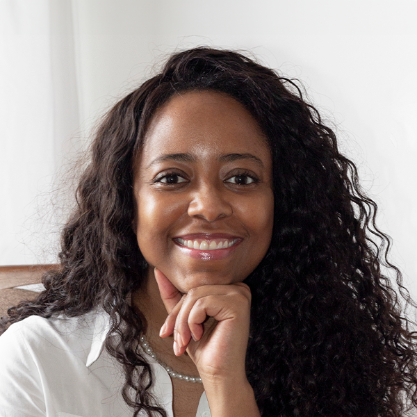 Suelen Marcolino — Palestrante de Liderança