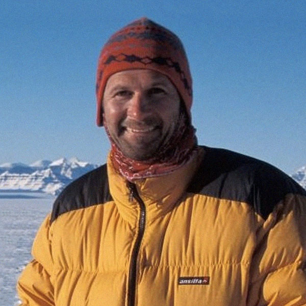 Waldemar Niclevicz — Palestrante de Superacao