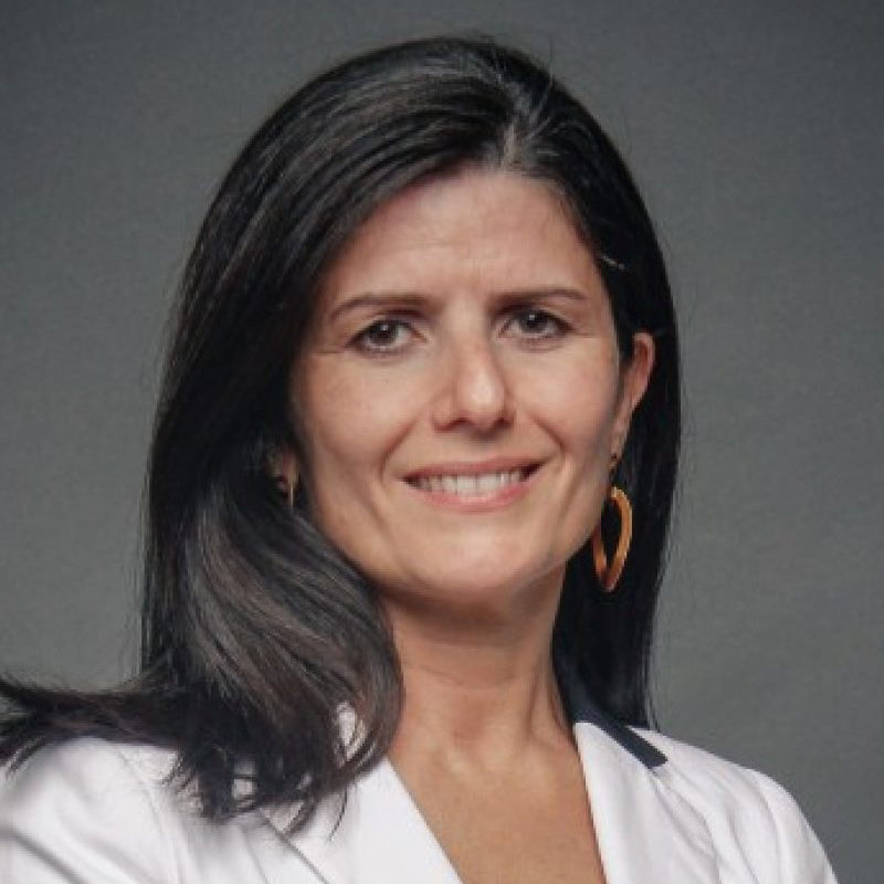 Zeina Latif — Palestrante de Comunicação